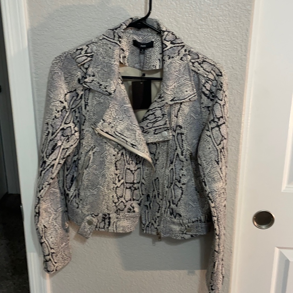 Snake Print Jacket: Women’s size Small